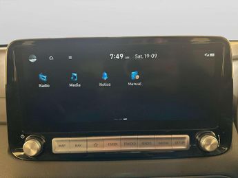 Hyundai KONA 64kWh Premium SUV 5dr Electric Auto (10.5kW Charger) (204 ps)