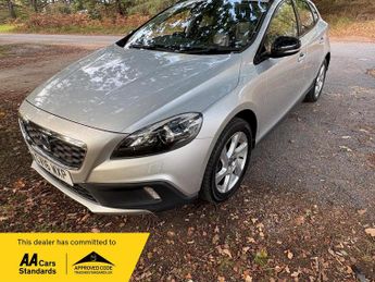 Volvo V40 Cross Country 2.0 D2 Lux Euro 6 (s/s) 5dr