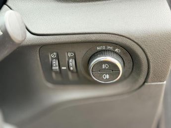 Vauxhall Grandland X 1.2 Turbo SE Auto Euro 6 (s/s) 5dr