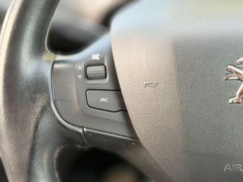 Peugeot 2008 1.2 PureTech Allure EAT Euro 6 (s/s) 5dr