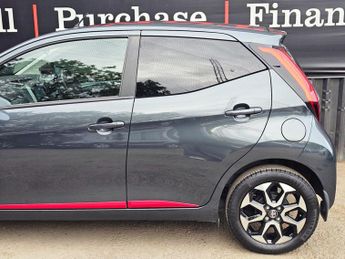 Toyota AYGO 1.0 VVT-i x-trend x-shift Euro 6 5dr (Safety Sense)