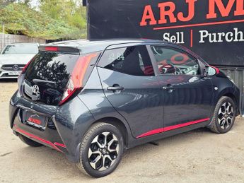Toyota AYGO 1.0 VVT-i x-trend x-shift Euro 6 5dr (Safety Sense)
