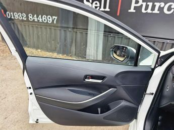 Toyota Corolla 1.8 VVT-h Icon Tech CVT Euro 6 (s/s) 5dr