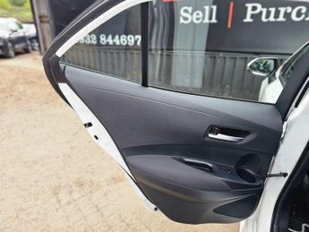 Toyota Corolla 1.8 VVT-h Icon Tech CVT Euro 6 (s/s) 5dr