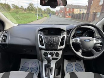 Ford Focus 1.6 Zetec Powershift Euro 5 5dr