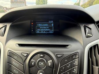 Ford Focus 1.6 Zetec Powershift Euro 5 5dr