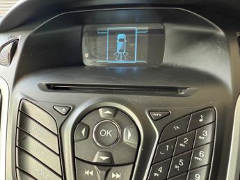 Ford Focus 1.6 Zetec Powershift Euro 5 5dr