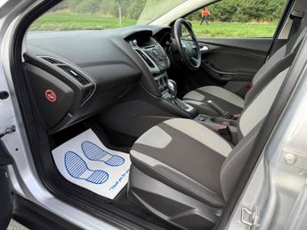 Ford Focus 1.6 Zetec Powershift Euro 5 5dr