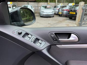 Volkswagen Tiguan 2.0 TDI BlueMotion Tech Match Edition DSG 4WD Euro 6 (s/s) 5dr