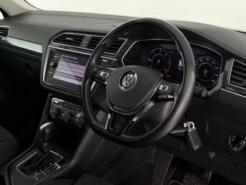 Volkswagen Tiguan 2.0 TDI SEL SUV 5dr Diesel DSG Euro 6 (s/s) (150 ps)