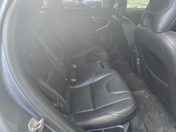 Volvo V40 Cross Country 2.0 D2 Lux Auto Euro 6 (s/s) 5dr