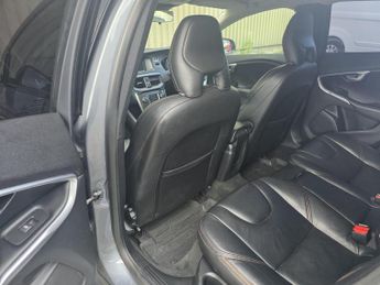 Volvo V40 Cross Country 2.0 D2 Lux Auto Euro 6 (s/s) 5dr
