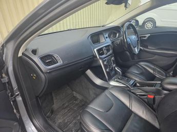 Volvo V40 Cross Country 2.0 D2 Lux Auto Euro 6 (s/s) 5dr
