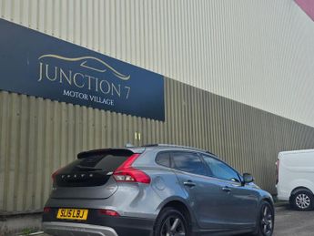 Volvo V40 Cross Country 2.0 D2 Lux Auto Euro 6 (s/s) 5dr