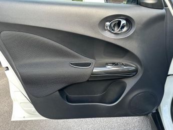 Nissan Juke 1.6 N-Connecta XTRON Euro 6 5dr