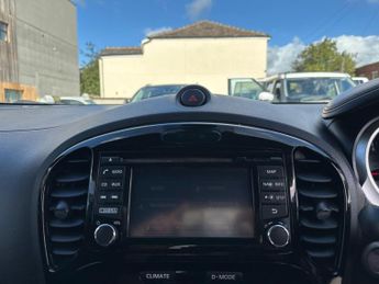 Nissan Juke 1.6 N-Connecta XTRON Euro 6 5dr