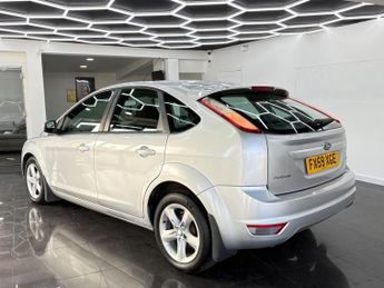 Ford Focus 1.6 TDCi DPF Zetec 5dr