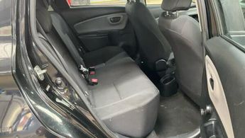 Toyota Yaris 1.0 VVT-i Active Euro 5 5dr