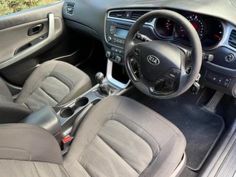Kia Ceed 1.6 CRDi 1 Euro 6 (s/s) 5dr