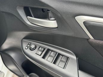 Honda Jazz 1.3 i-VTEC EX CVT Euro 6 (s/s) 5dr