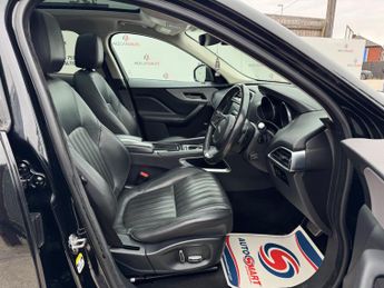 Jaguar F-PACE 2.0 D180 Portfolio Auto AWD Euro 6 (s/s) 5dr
