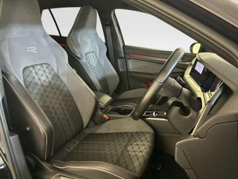 Volkswagen Golf 1.5 eTSI MHEV R-Line Hatchback 5dr Petrol Hybrid DSG Euro 6 (s/s