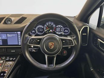 Porsche Cayenne 3.0 V6 E-Hybrid 14.1kWh TiptronicS 4WD Euro 6 (s/s) 5dr (3.6kW C