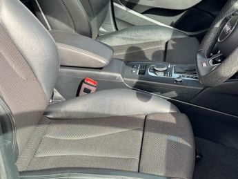 Audi A3 1.5 TFSI CoD 35 S line Saloon 4dr Petrol S Tronic Euro 6 (s/s) (