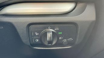 Audi A3 1.5 TFSI CoD 35 S line Saloon 4dr Petrol S Tronic Euro 6 (s/s) (