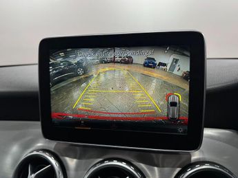 Mercedes-Benz GLA 2.0 GLA250 AMG Line 7G-DCT 4MATIC Euro 6 (s/s) 5dr