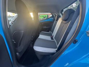 Toyota AYGO 1.0 VVT-i x-cite x-shift Euro 6 5dr