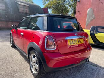 MINI Hatch 1.6 Cooper Steptronic Euro 4 3dr