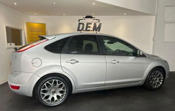 Ford Focus 1.6 Zetec 5dr