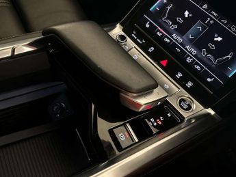 Audi Q8 e-tron 55 Black Edition SUV 5dr Electric Auto quattro 114kWh (11kW Char