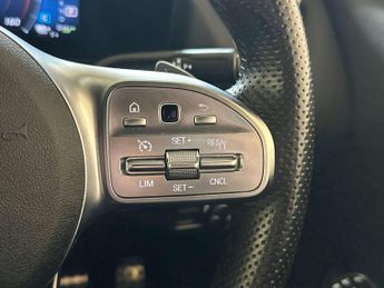 Mercedes-Benz GLA 1.3 GLA250e 15.6kWh Exclusive Edition SUV 5dr Petrol Plug-in Hyb