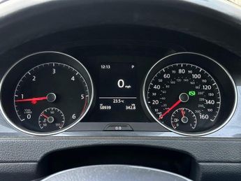 Volkswagen Golf 2.0 TDI BlueMotion Tech SE Nav DSG Euro 6 (s/s) 5dr