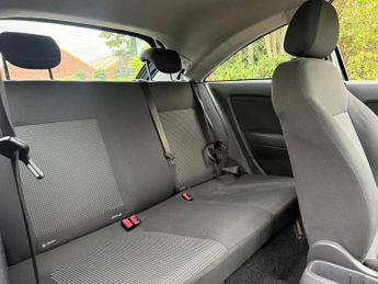 Vauxhall Corsa 1.2i 16v Life 3dr
