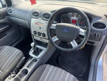 Ford Focus 1.6 Style 5dr
