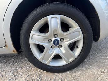 Ford Focus 1.6 Style 5dr
