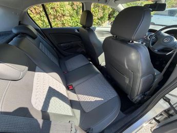 Vauxhall Corsa 1.2i ecoFLEX 16V SE Euro 5 (s/s) 5dr