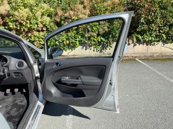 Vauxhall Corsa 1.2i ecoFLEX 16V SE Euro 5 (s/s) 5dr