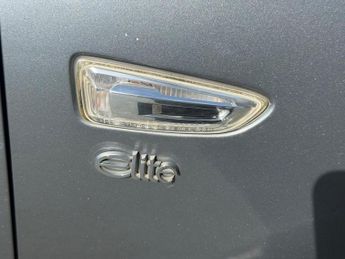 Vauxhall Corsa 1.2i ecoFLEX 16V SE Euro 5 (s/s) 5dr