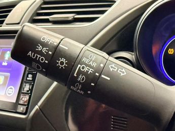 Honda Civic 1.8 i-VTEC SE Plus (Navi) Auto Euro 6 5dr