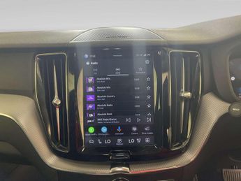Volvo XC60 2.0 B4 MHEV Plus SUV 5dr Diesel Hybrid Auto AWD Euro 6 (s/s) (19