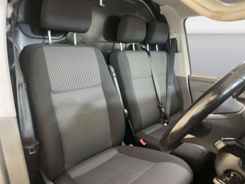 Volkswagen Transporter 2.0 TDI T28 Highline Panel Van 5dr Diesel DSG FWD SWB Euro 6 (s/