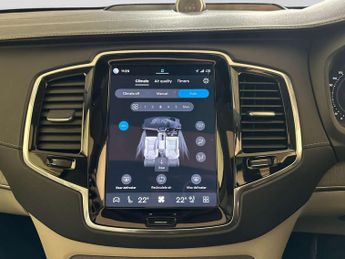 Volvo XC90 2.0h T8 Recharge 18.8kWh Ultimate Dark SUV 5dr Petrol Plug-in Hy