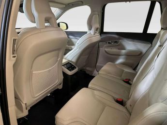 Volvo XC90 2.0h T8 Twin Engine Recharge 11.6kWh Inscription Pro SUV 5dr Pet