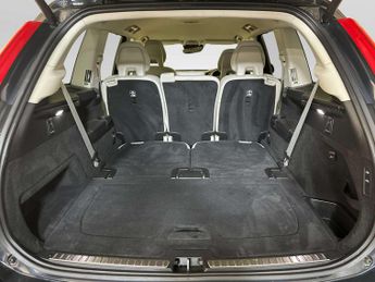 Volvo XC90 2.0h T8 Twin Engine Recharge 11.6kWh Inscription Pro SUV 5dr Pet