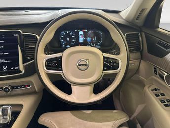 Volvo XC90 2.0h T8 Twin Engine Recharge 11.6kWh Inscription Pro SUV 5dr Pet