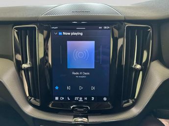 Volvo XC60 2.0h T6 Recharge 18.8kWh Plus SUV 5dr Petrol Plug-in Hybrid Auto